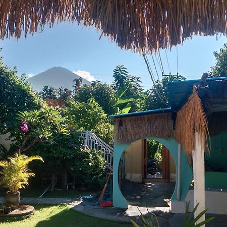 Black Sand Hostel Amed エクステリア 写真