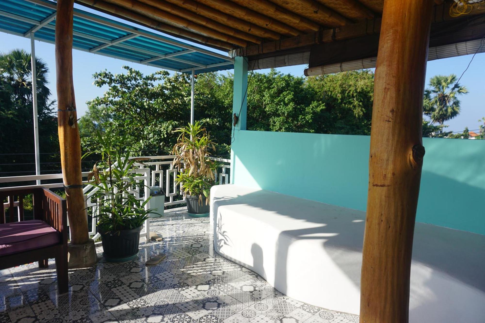 Black Sand Hostel Amed エクステリア 写真